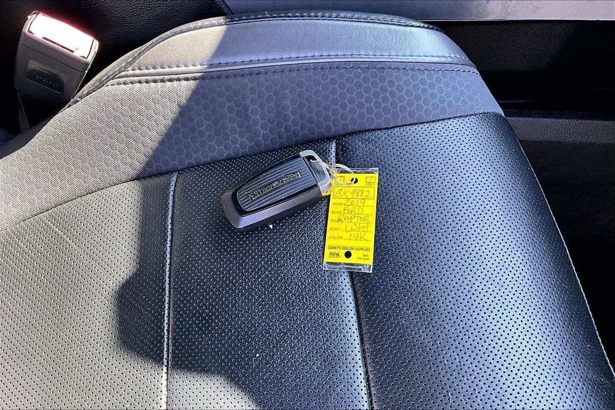 Used 2019 White Ford Raptor image 36