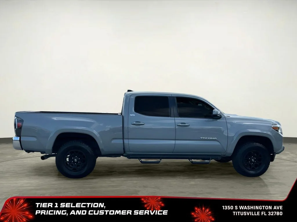 Used 2019  Toyota SR5 image 6