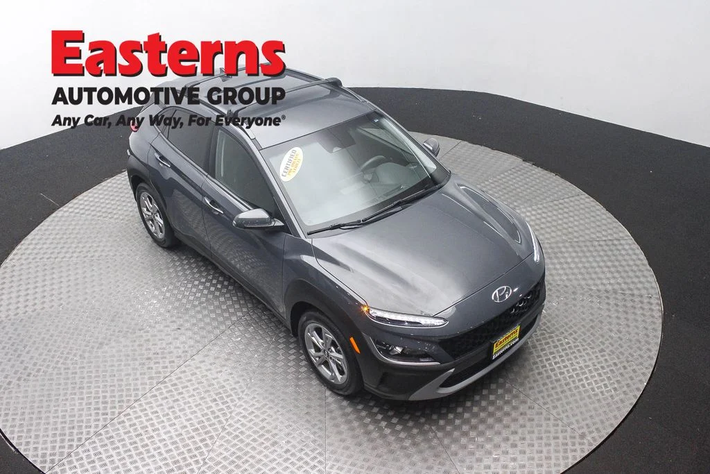 Used 2023 Gray Hyundai SEL image 3