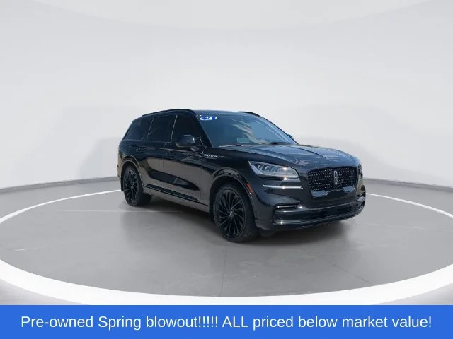 Used 2024 Black Lincoln Reserve image 2