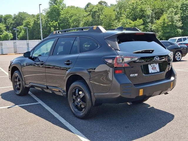 Used 2022 Black Subaru Wilderness image 5