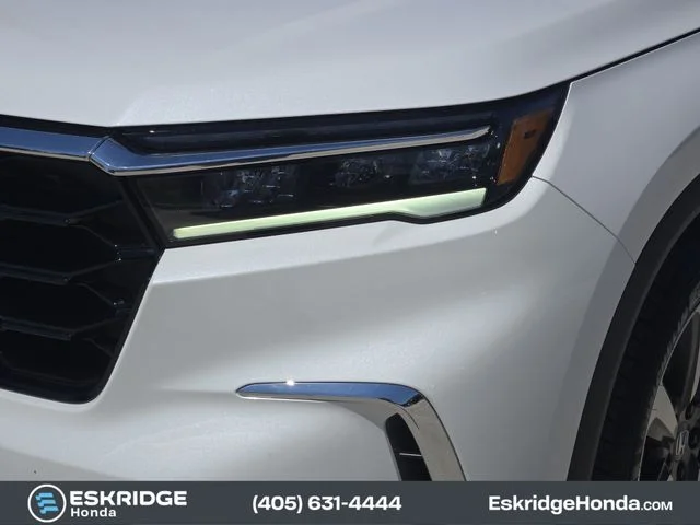 Used 2023 Platinum White Pearl Honda Touring image 10