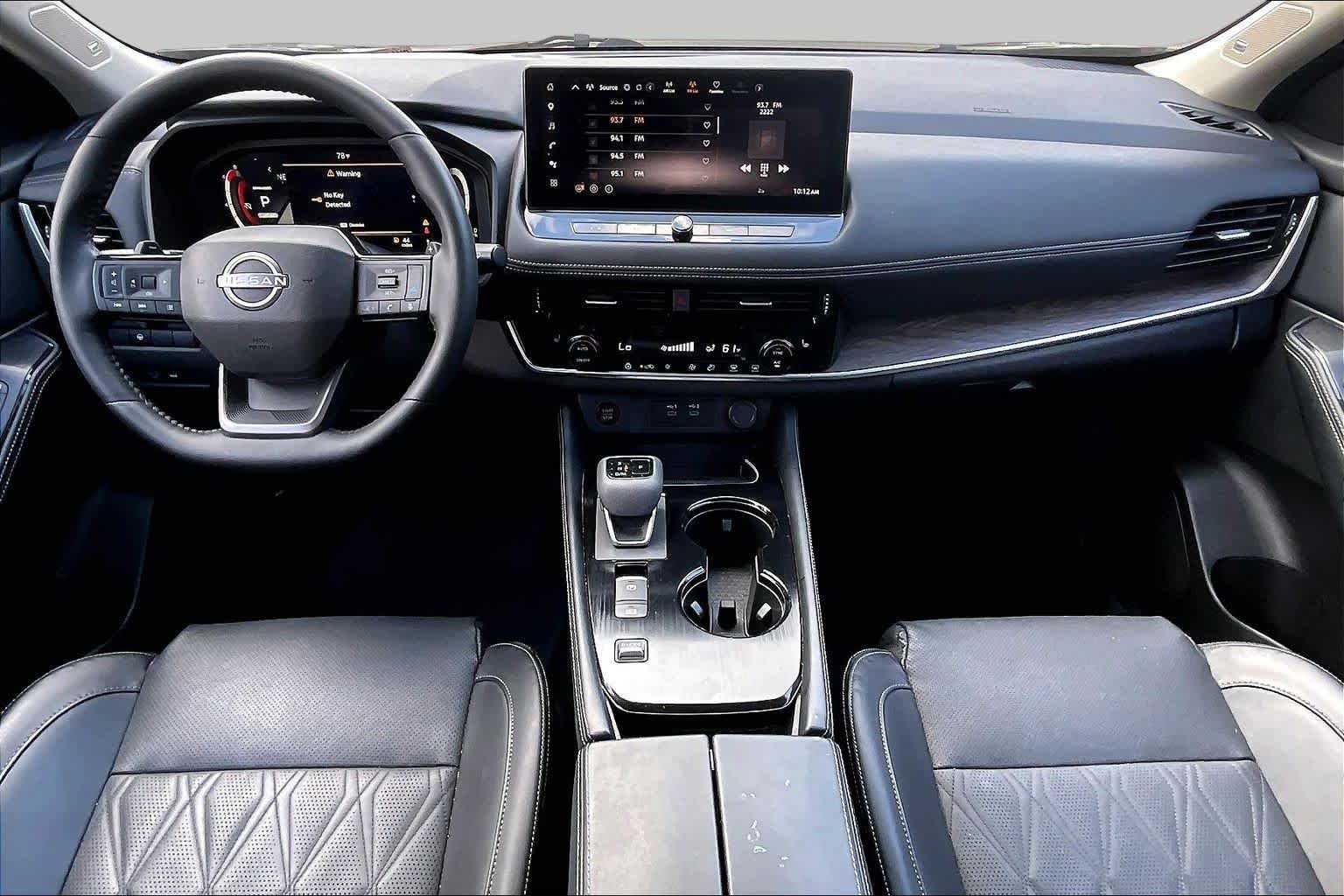 Used 2025 Super Black Nissan Platinum image 14