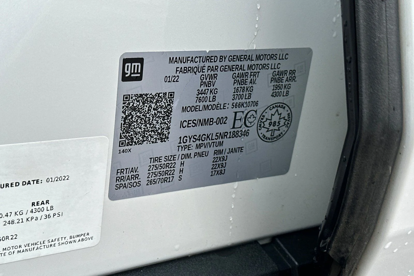Used 2022  Cadillac Sport Platinum image 31