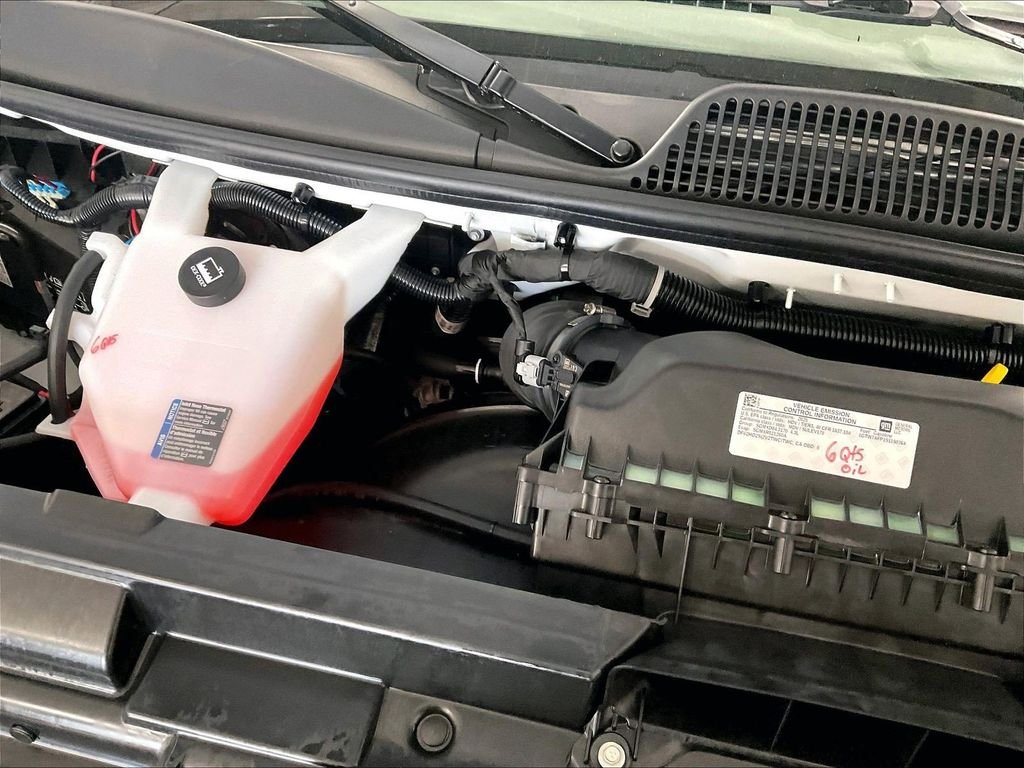 Used 2025 White GMC Work Van image 33