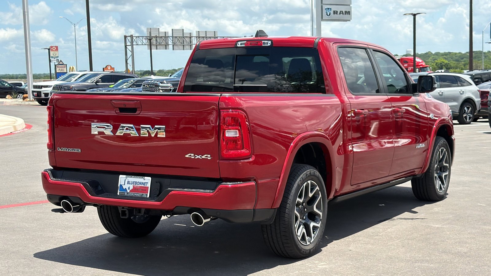 New 2026 Molten Red Pearl-Coat Exterior Paint RAM Laramie image 5