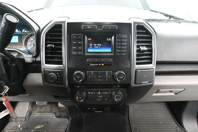 2015 Ford F-150 XLT - Photo 31