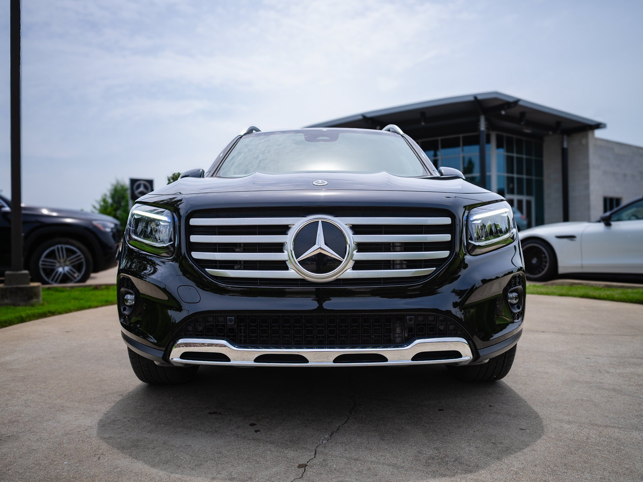 Certified Used 2025 Night Black Mercedes-Benz GLB 250 image 7