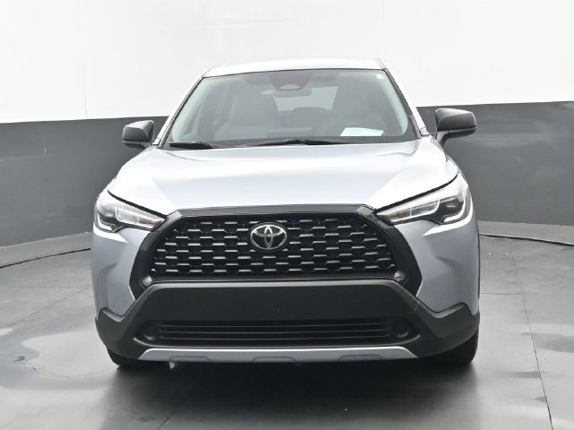 Used 2023 Sonic Silver Toyota L image 20