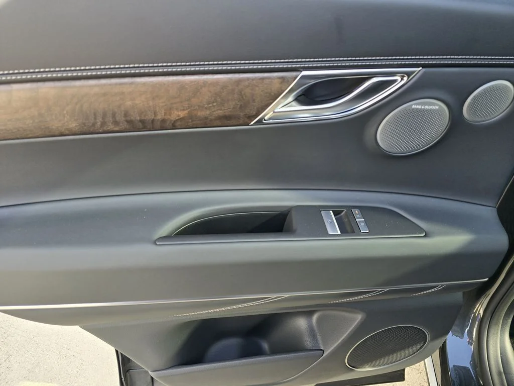 New 2026 Black Genesis 3.5T Prestige image 13