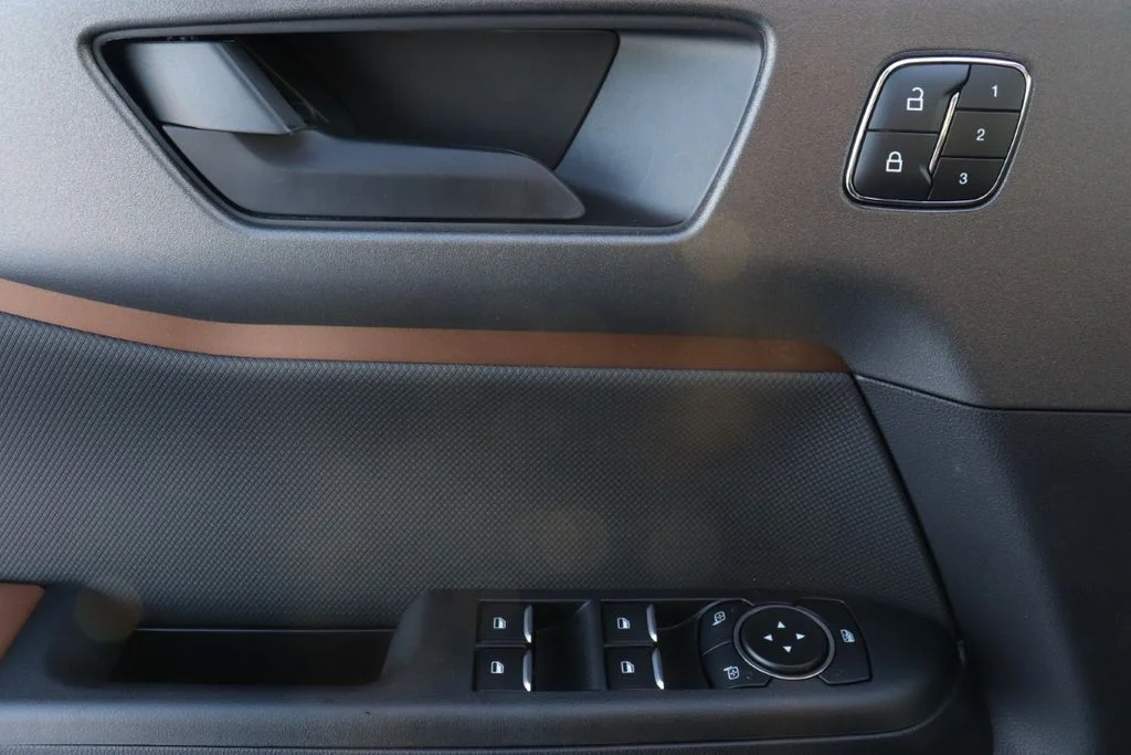 New 2025 Shadow Black Ford Outer Banks® image 36