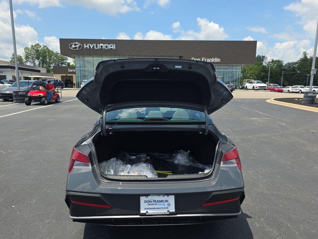 New 2026 Gray Hyundai SEL Sport image 22