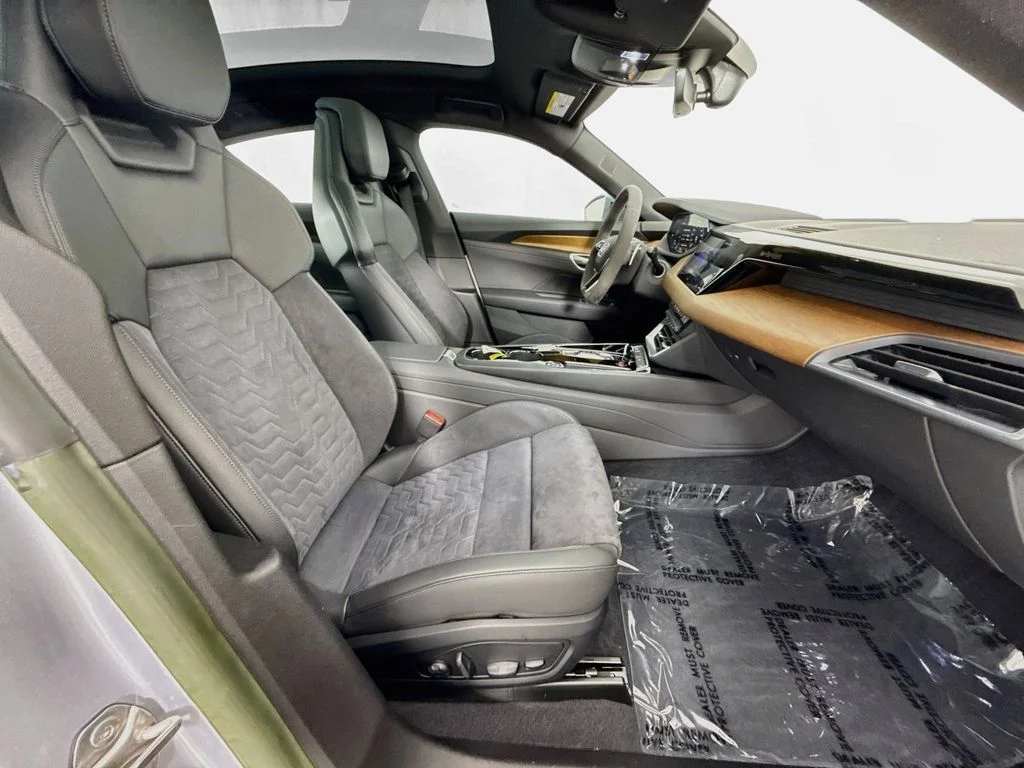 Used 2022 Silver Audi Premium Plus image 29