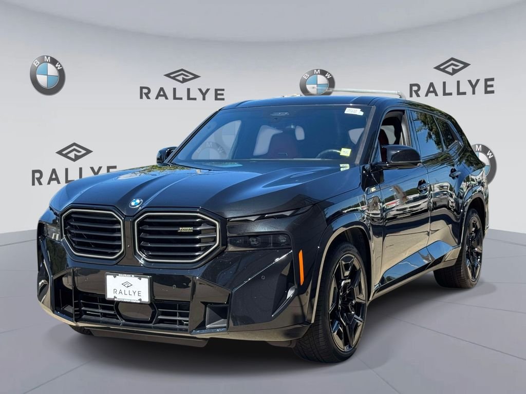 Used 2023 Black Sapphire Metallic BMW Base image 3