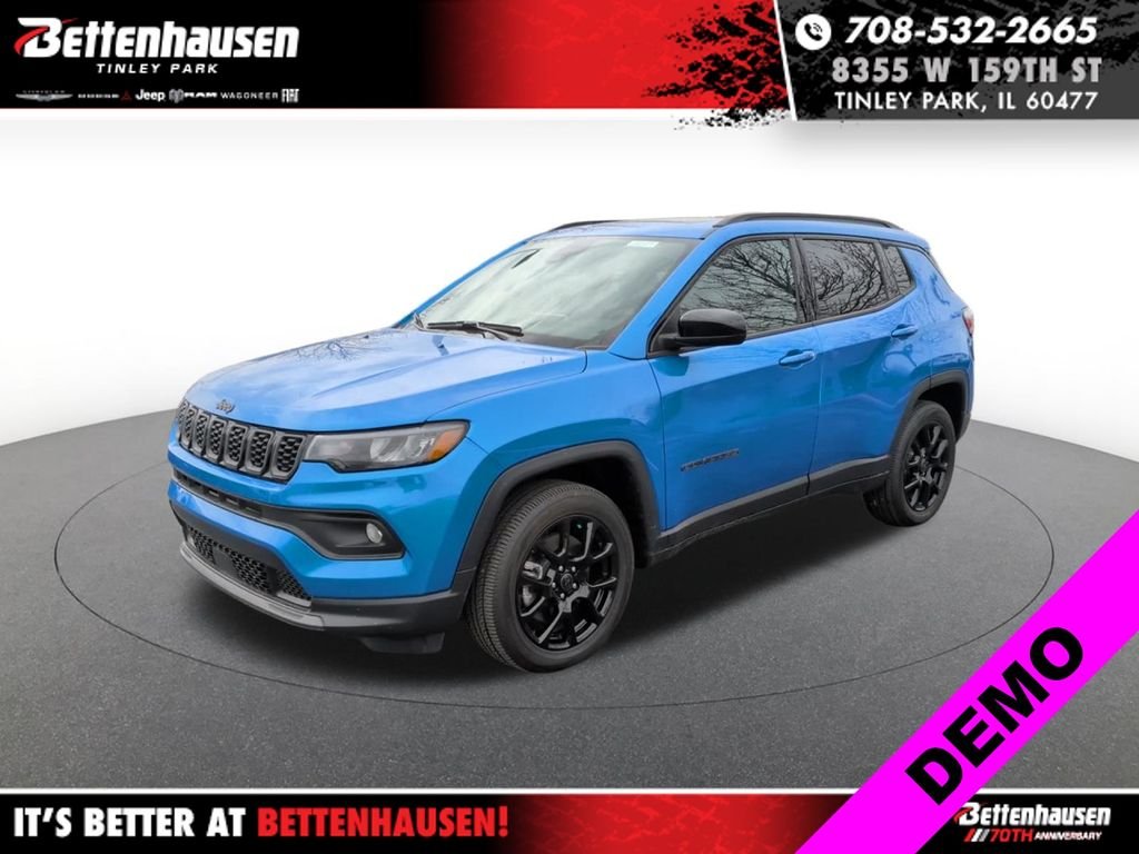 New 2026 Hydro Blue Pearl-Coat Exterior Paint Jeep Latitude image 10