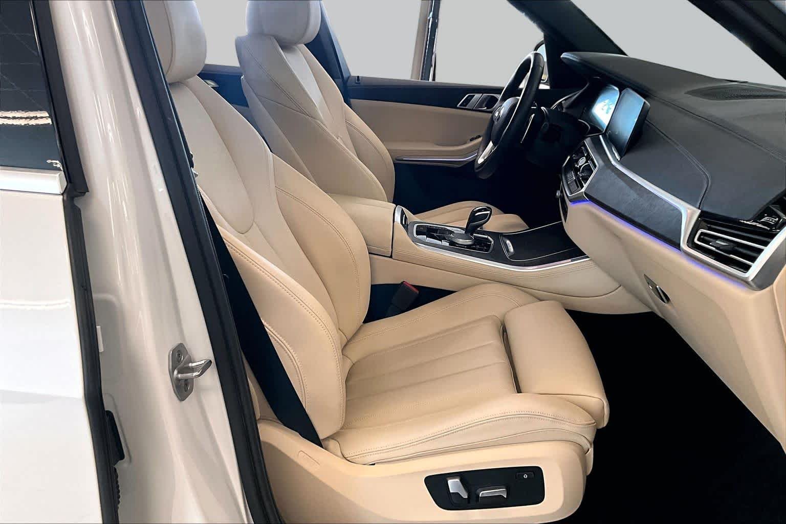Used 2022 Mineral White Metallic BMW sDrive40i image 8