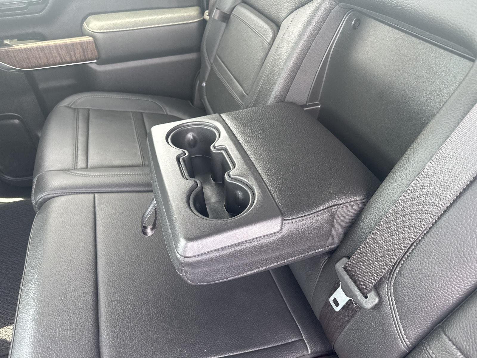 Used 2023 White Frost Tricoat GMC Denali image 11