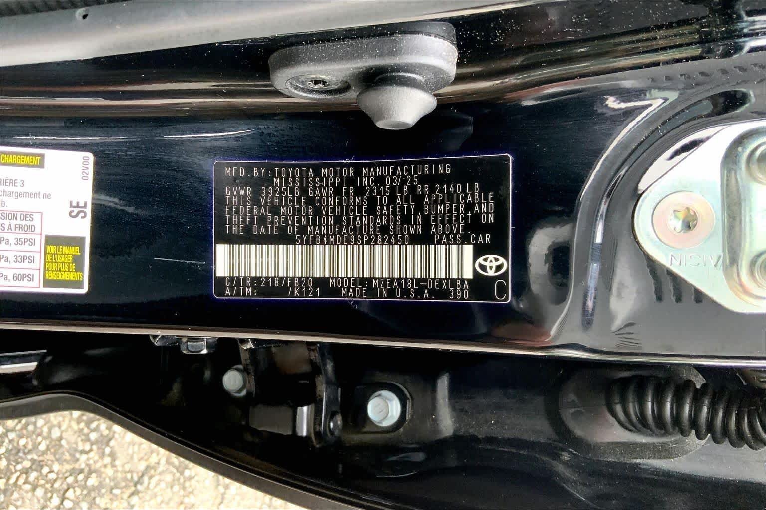 Used 2025 Midnight Black Metallic Toyota LE image 31