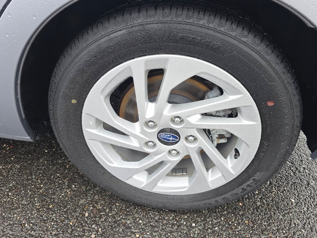 Used 2024 Ice Silver Metallic Subaru  image 6