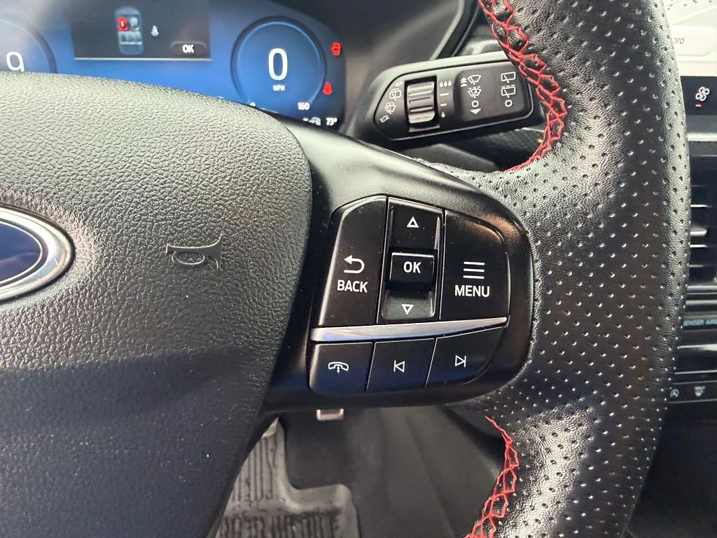 Used 2023 Gray Ford ST-Line Elite image 18