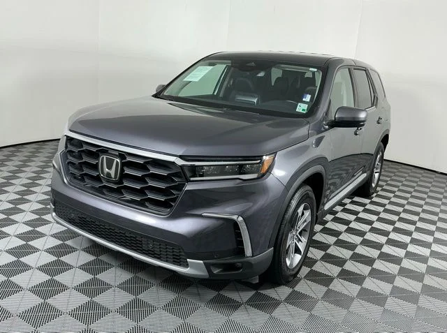 Used 2024 Modern Steel Honda EX-L image 4