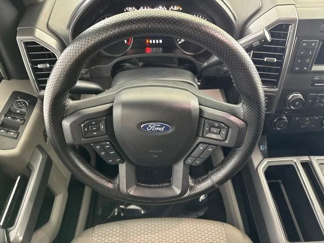 Used 2018 Gray Ford XLT image 27