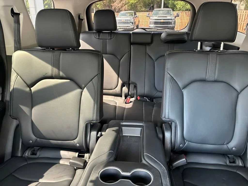 Used 2025 White Honda Touring image 23