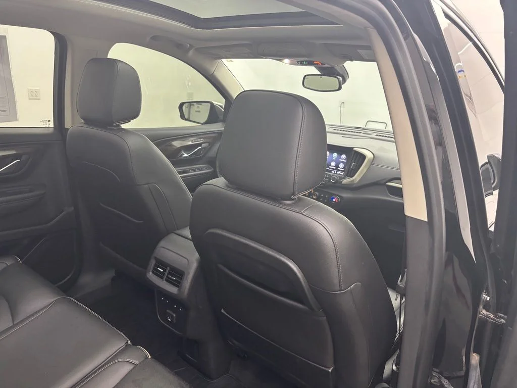 Used 2020 Black GMC Denali image 41