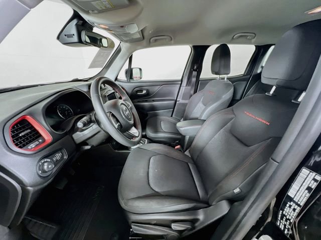 2023 Jeep Renegade Trailhawk - Photo 10