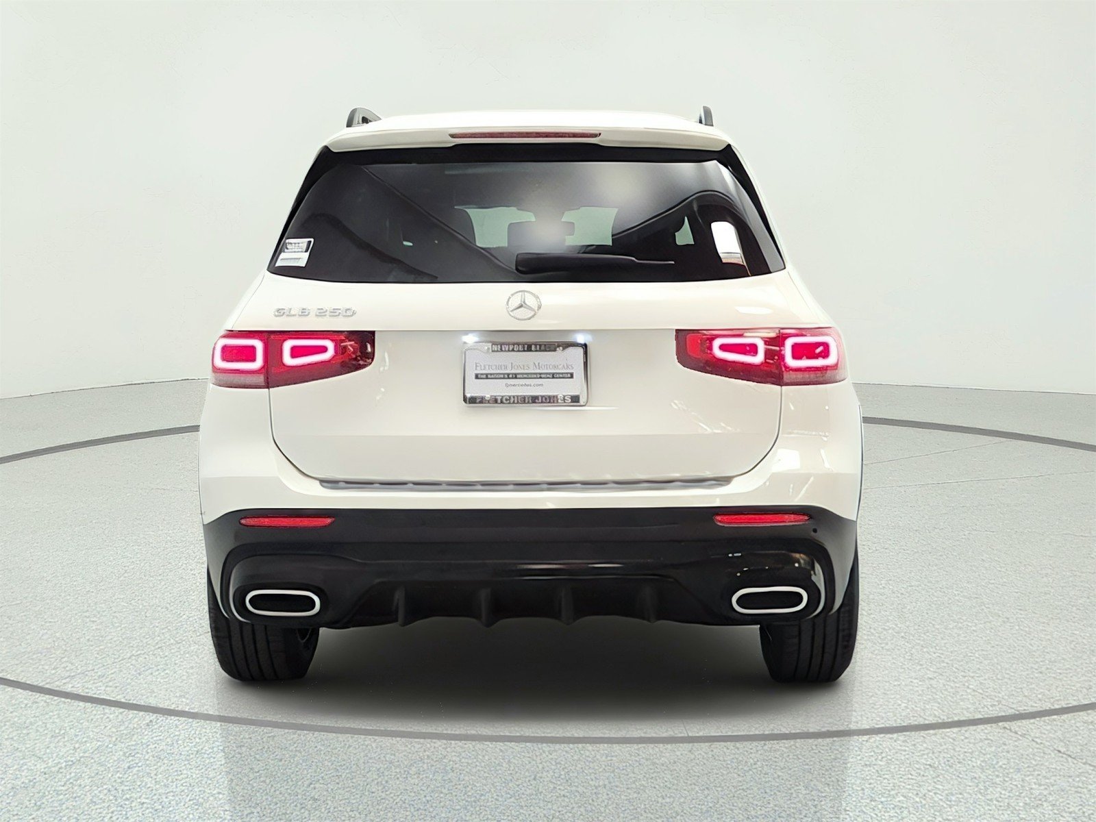 Used 2021 Polar White Mercedes-Benz GLB 250 SUV image 6