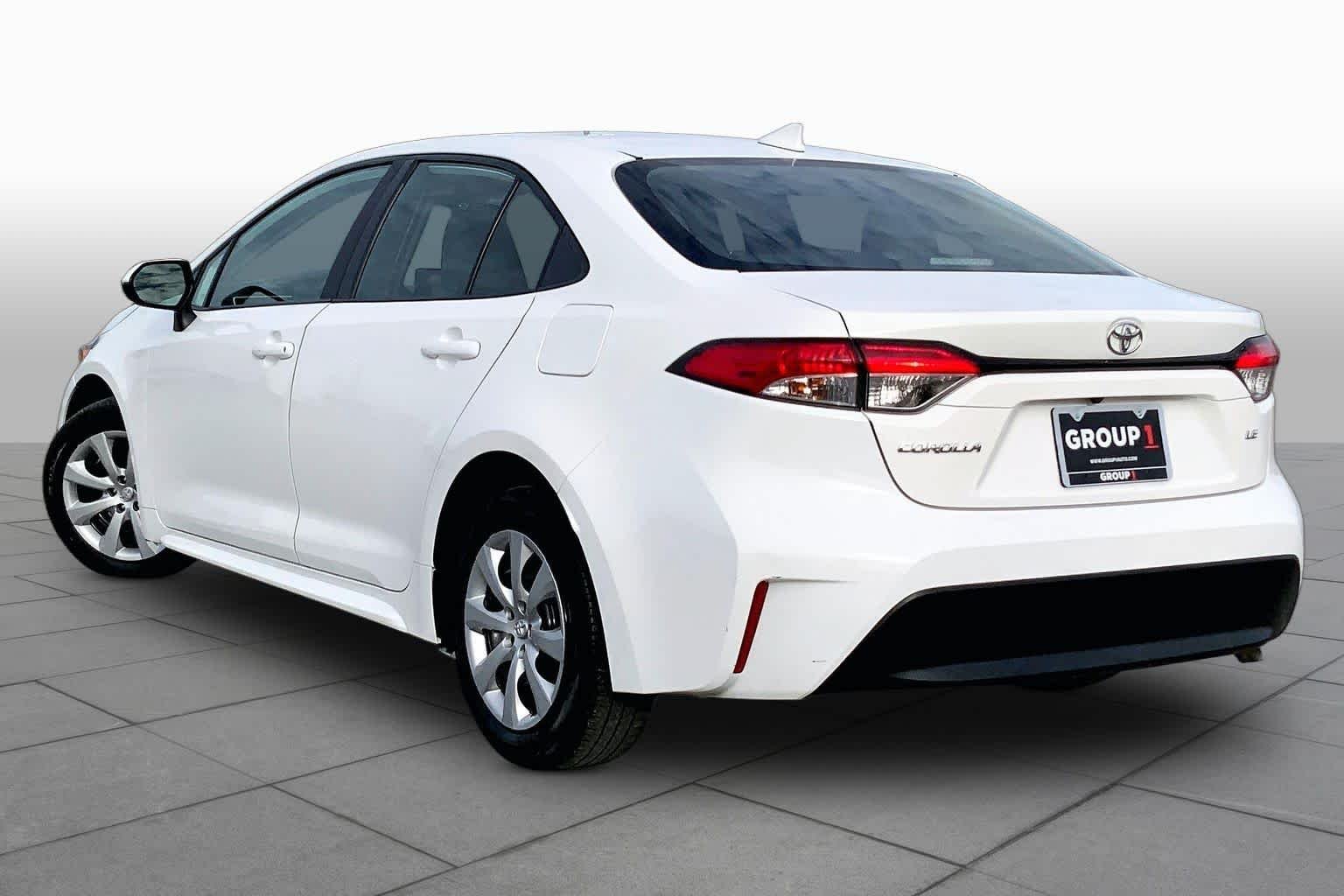 Used 2024 Ice Cap Toyota LE image 12