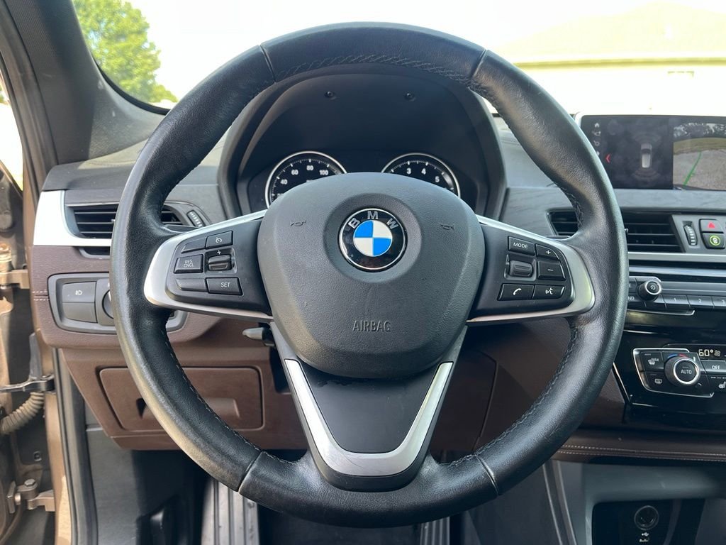 Used 2020 Beige BMW xDrive28i image 30