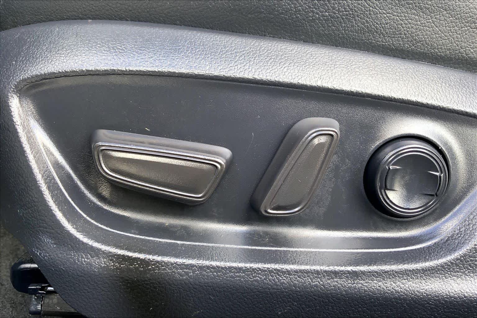 Used 2024 Ice Edge Toyota XSE image 34