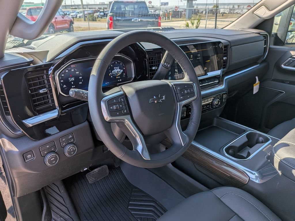 New 2026 Black Chevrolet LT image 32
