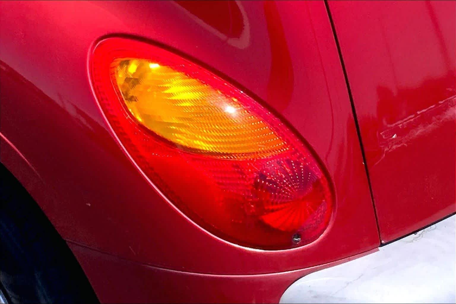 Used 2002 Inferno Red Tinted Pearl Chrysler  image 28