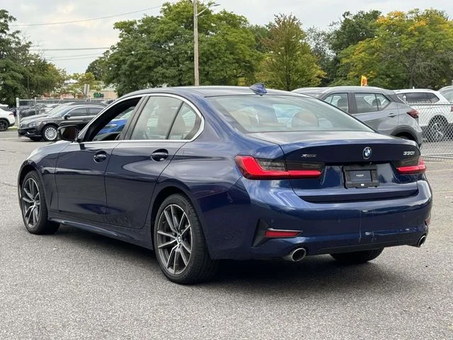 Used 2019 Blue BMW 330i xDrive image 8