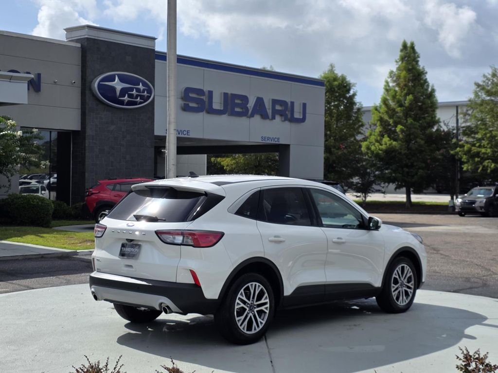 Used 2022 White Ford SEL image 5