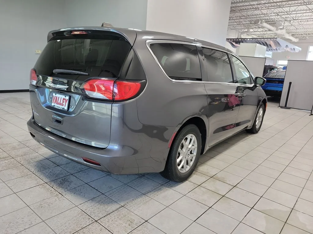 Certified Used 2023 Gray Chrysler LX image 14