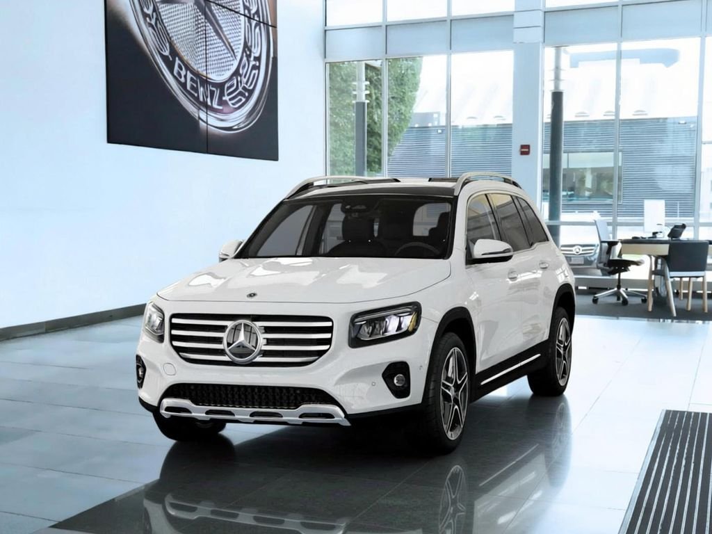 New 2026 Polar White Mercedes-Benz GLB 250 image 40