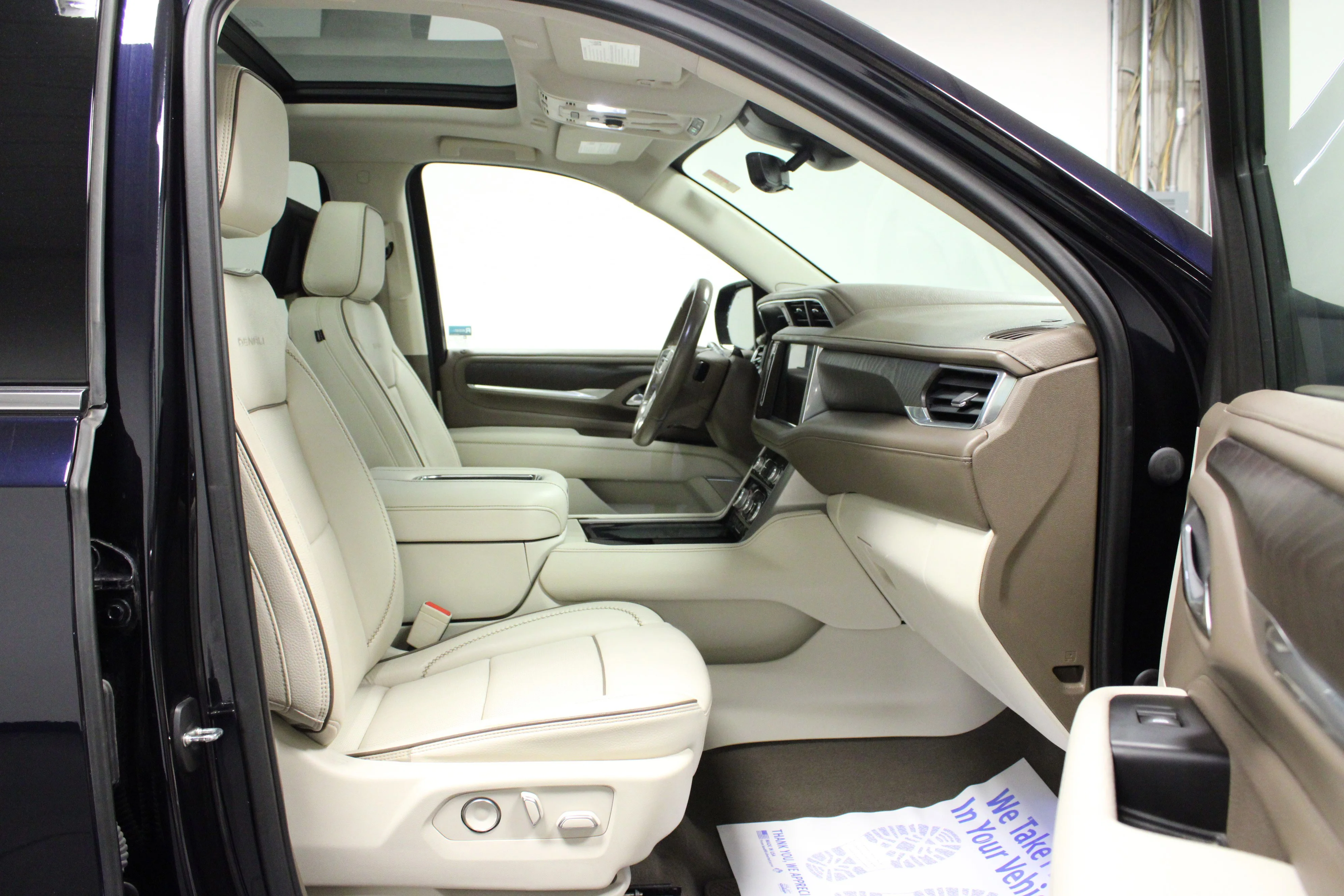 Used 2023 Midnight Blue Metallic GMC Denali image 18