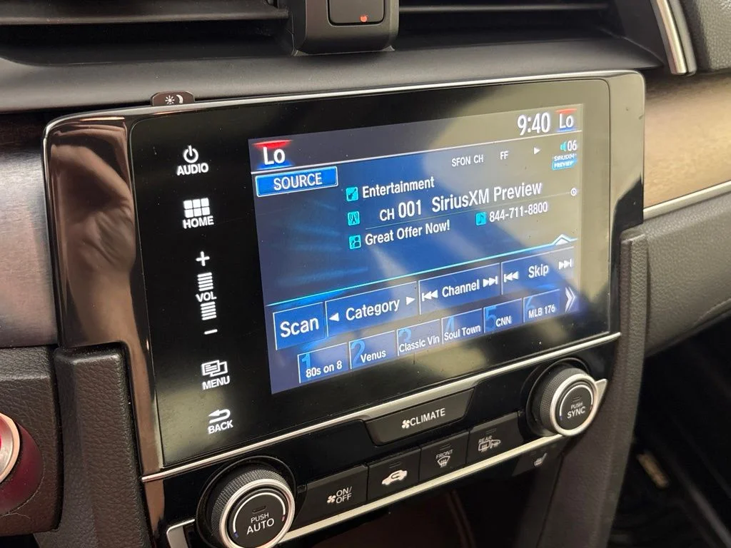 Used 2018  Honda EX-L image 29