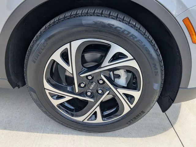 Used 2025 Gray Lincoln Premiere image 10