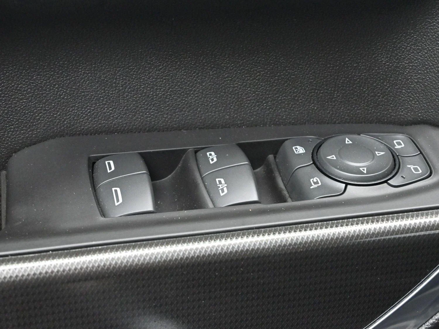 Used 2021 Satin Steel Metallic GMC AT4 image 12