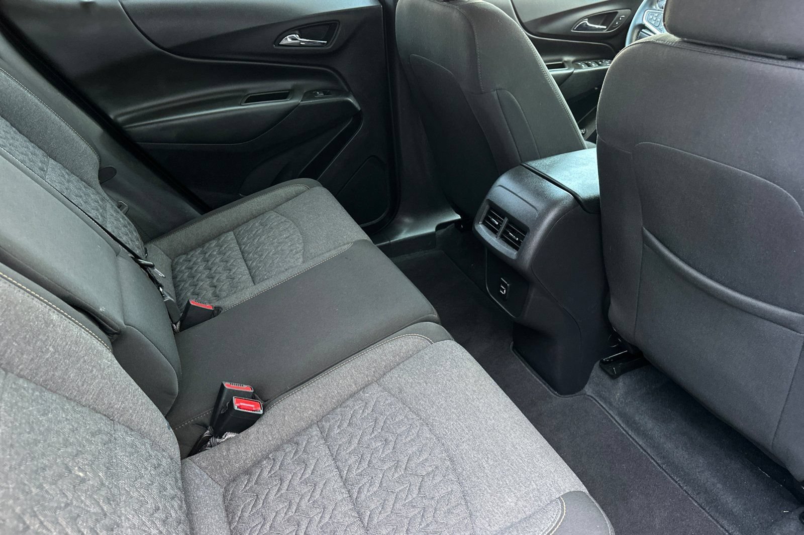 Used 2024 Mosaic Black Metallic Chevrolet LT image 19