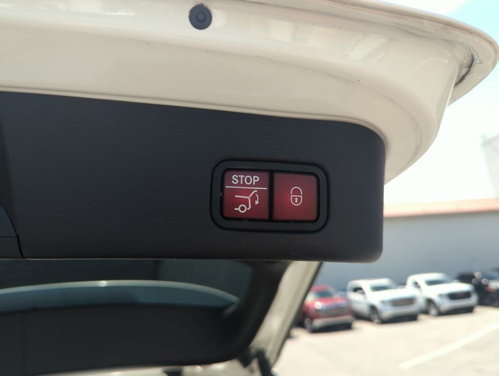 Used 2016  Mercedes-Benz GLE 400 image 31