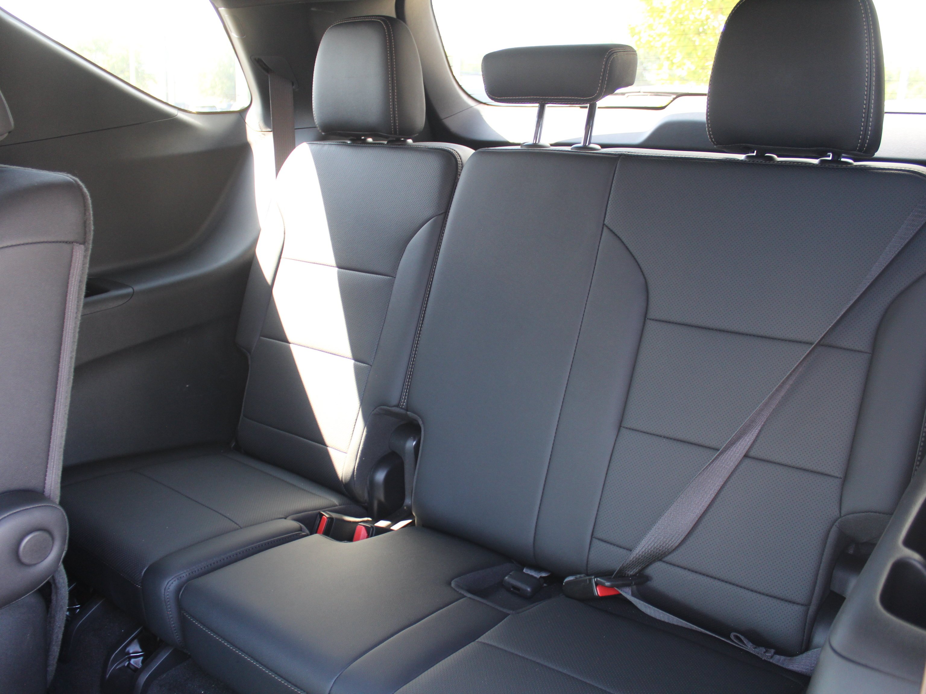 2025 Chevrolet Traverse High Country - Photo 25