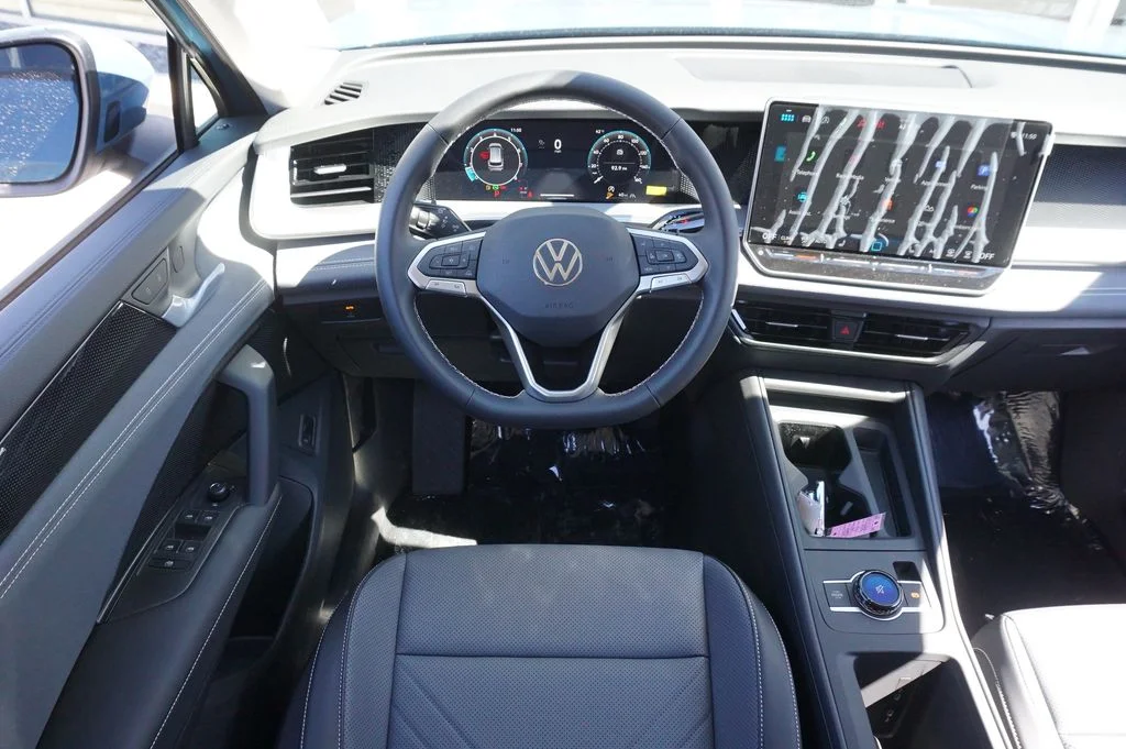 New 2026 Blue Volkswagen SE image 11