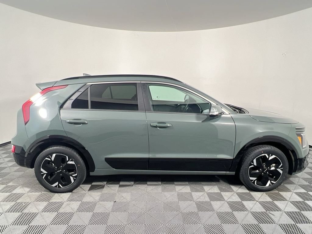 Certified 2024 Kia Niro Wind with VIN KNDCR3L13R5127818 for sale in Clermont, FL