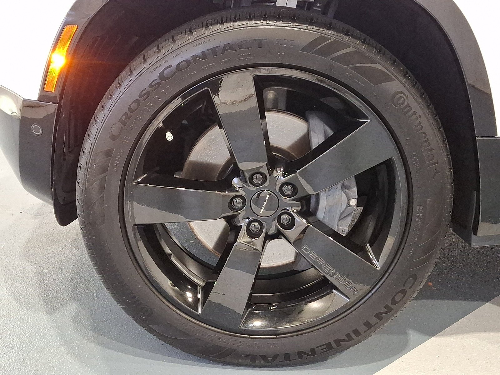 Certified Used 2026 Fuji White Land Rover  image 8
