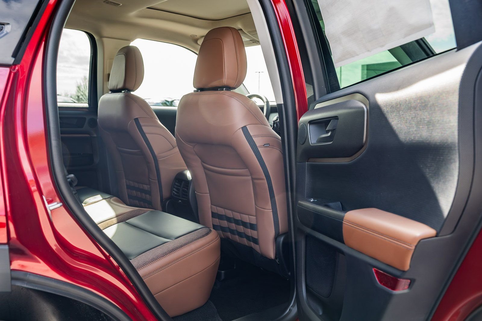 New 2026 Ruby Red Metallic Tinted Clearcoat Ford Outer Banks® image 9